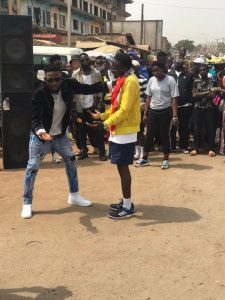 Top Nigerian Celebrity caused a stand still in Gboko for doing this